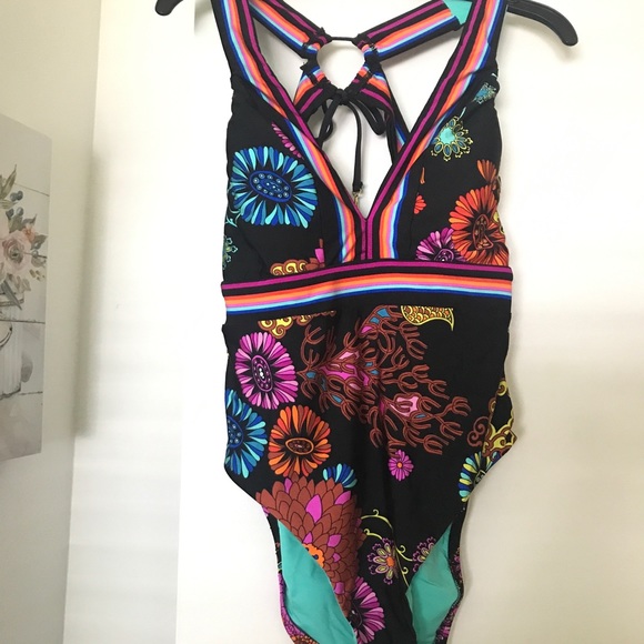 NWT $162 Trina Turk Electric Reef Plunging V-neck Swim 4 - Picture 4 of 9